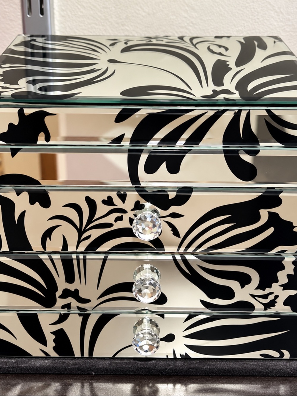Mirrored Floral Jewelry Organizer Chest with Black Pattern